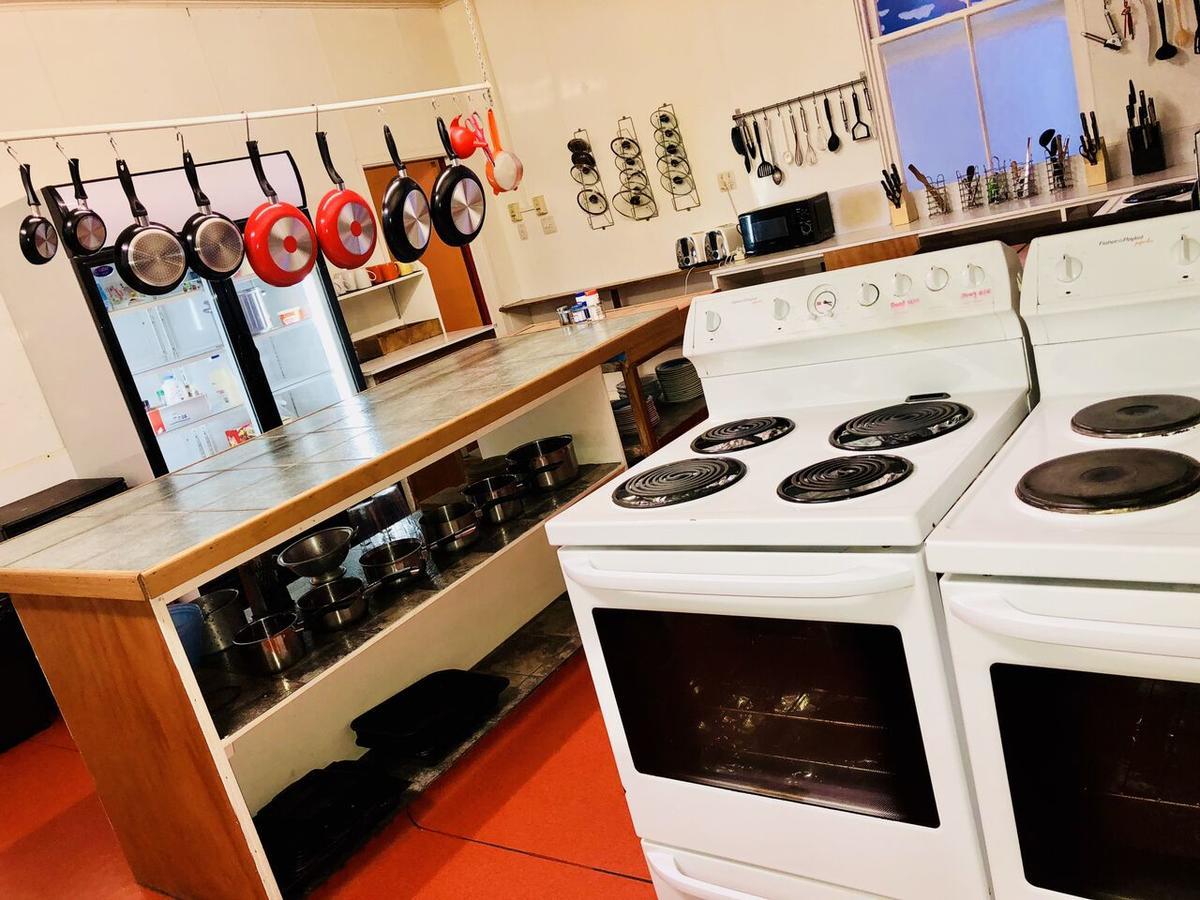 The Duke Hostel Greymouth Exterior foto The kitchen at the hostel
